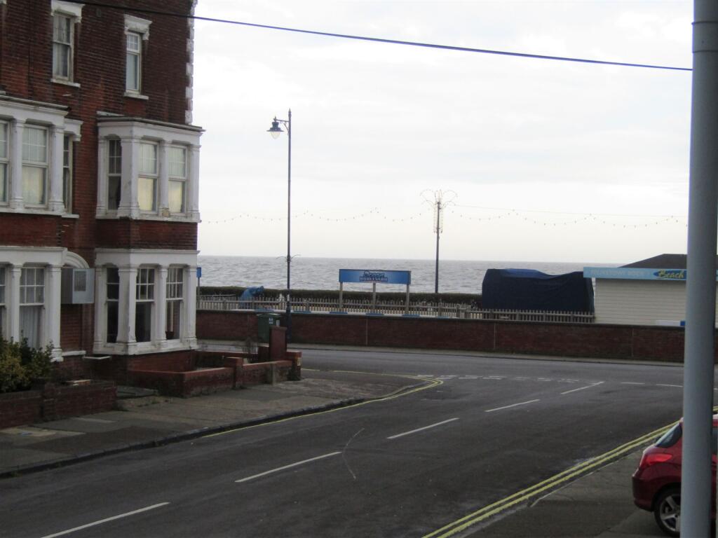 Front aspect sea view