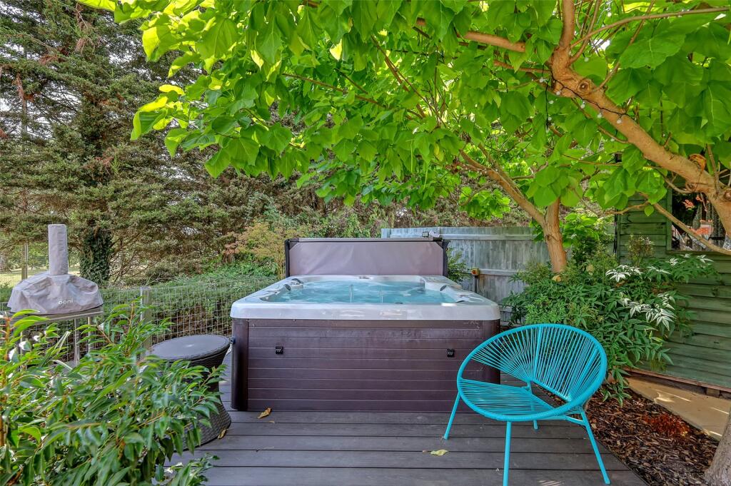 Hot Tub