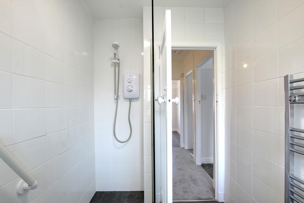 10 SHOWEROOM ANGLE 2.jpg
