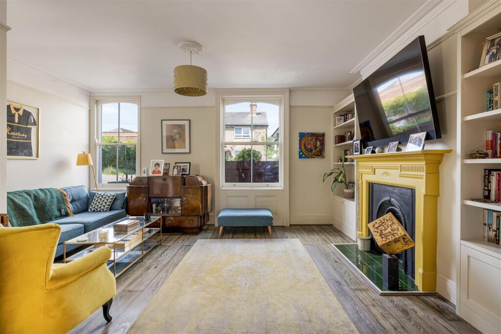 Princes Road, IG9