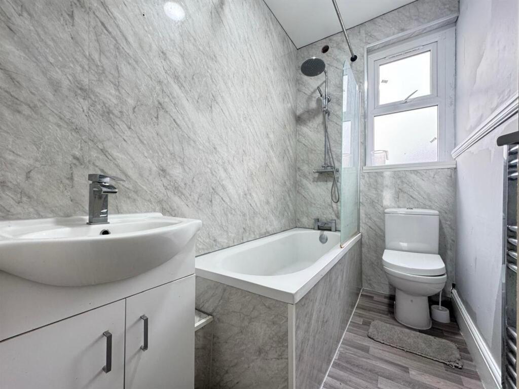 IMG-20250925-WA00...