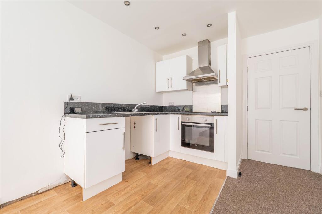 Lounge/Kitchen/Dining Room