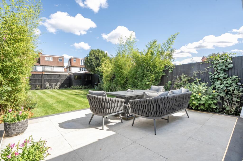 1350102-1-68baf9396dc8c