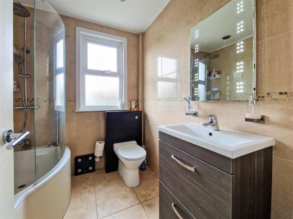 Family bathroom