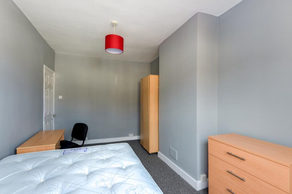 53 Milner Road Bedroom 4 (2)