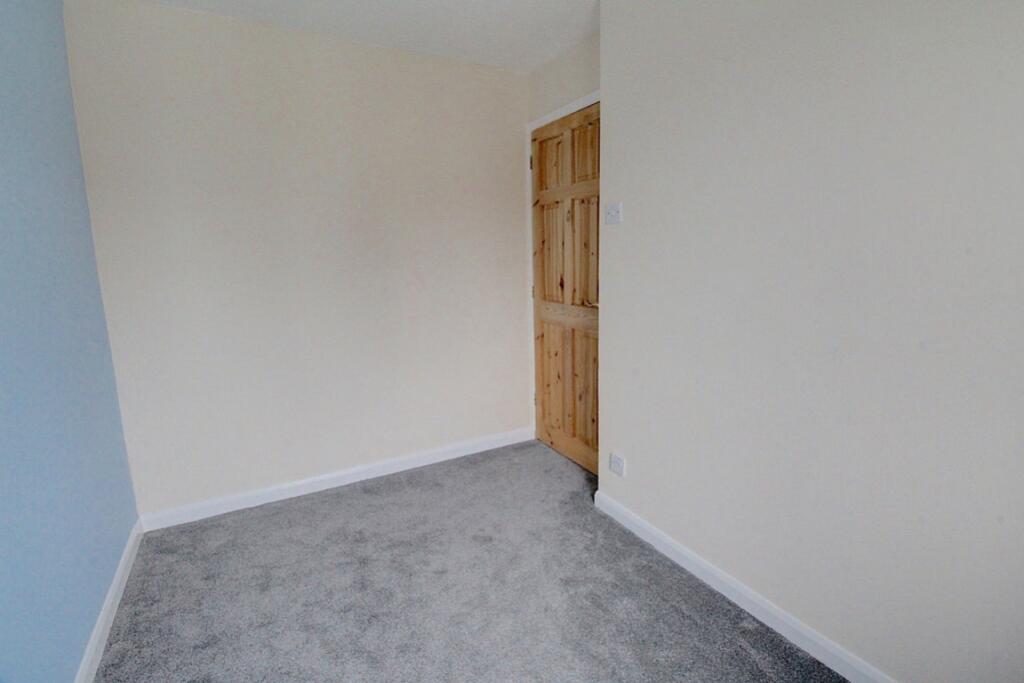 Bedroom 2 27 Gothic Close