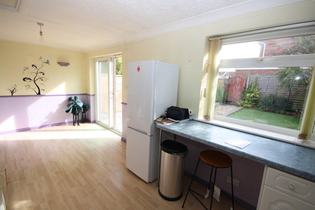 To Dining Area 