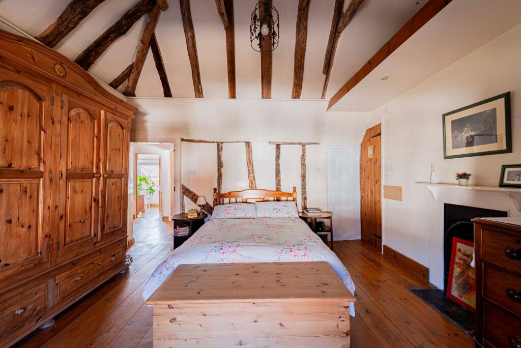 Bedroom One (2)