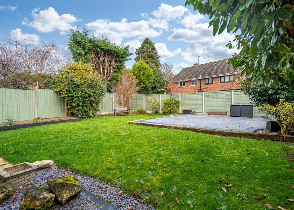 1 Redford Drive-02.jpg