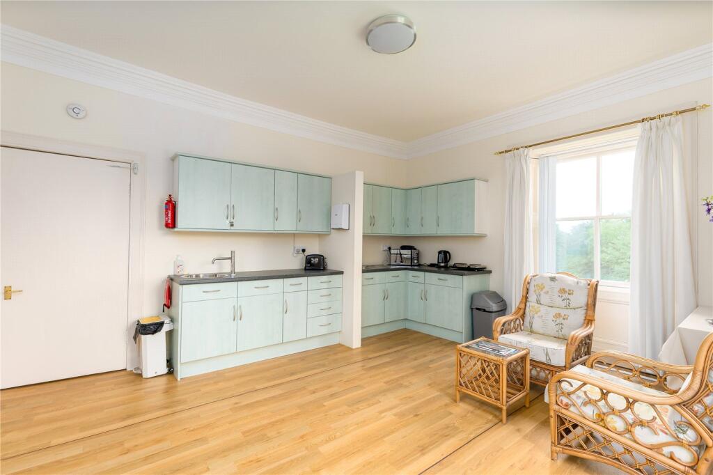 Living/Kitchen