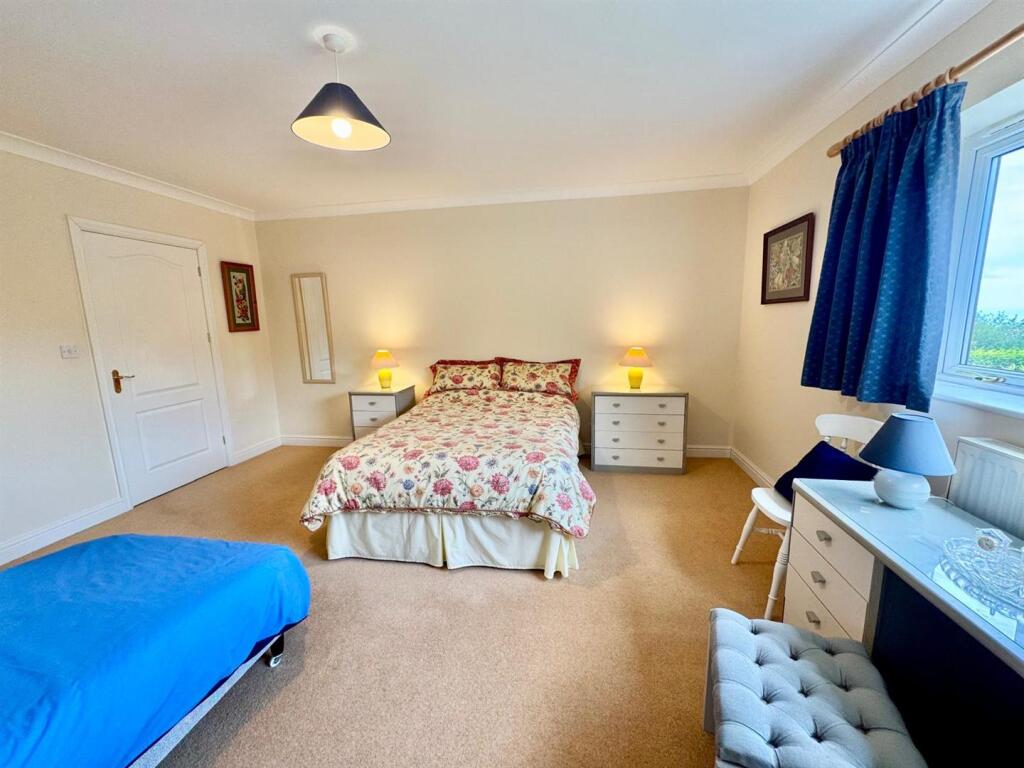 PHOTO-2025-08-12-06-55-38 (12).jpg