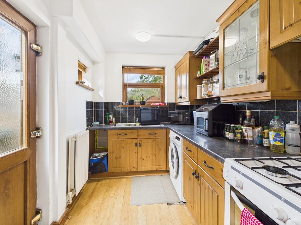 CAM04578G0-PR0028...