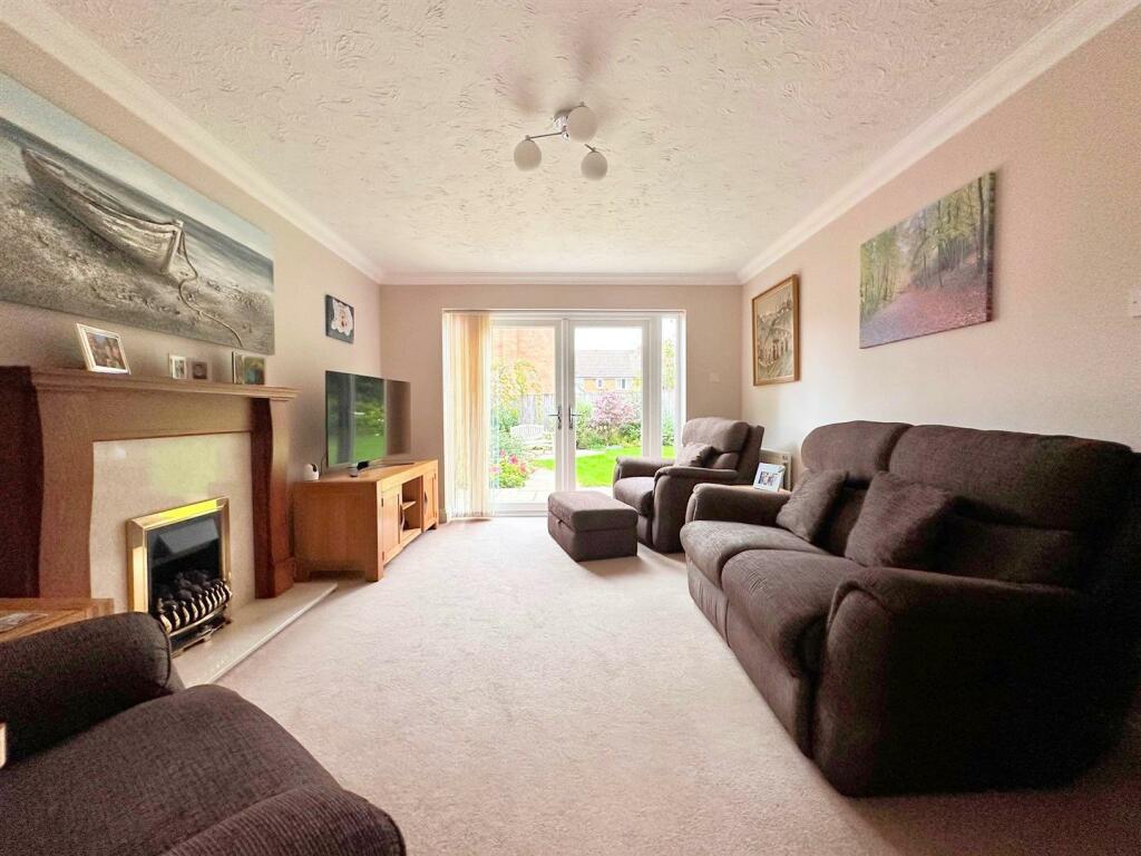Sitting room12.jpg