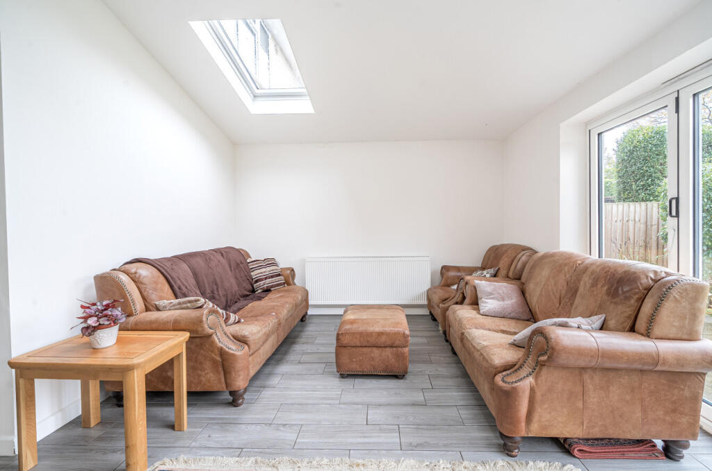 1374016-22-6901ef...