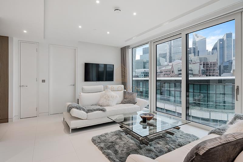 117 SUGAR QUAY (12).jpg