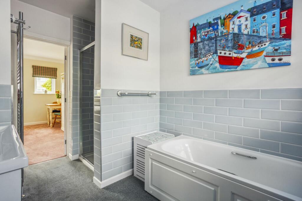 Ensuite