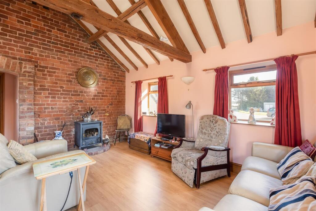 East Farm Annexe-5.jpg