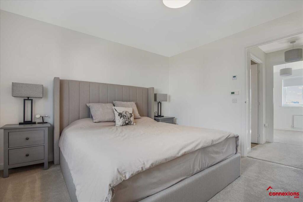 Bedroom One (3)