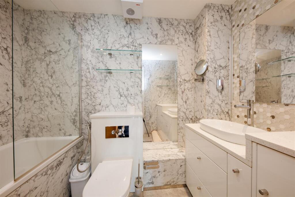 St Davids Square.jpg