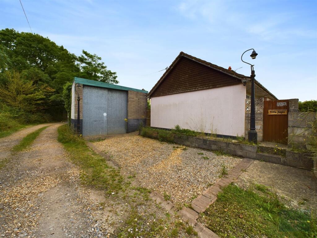 CAM02563G0-PR0095-ST