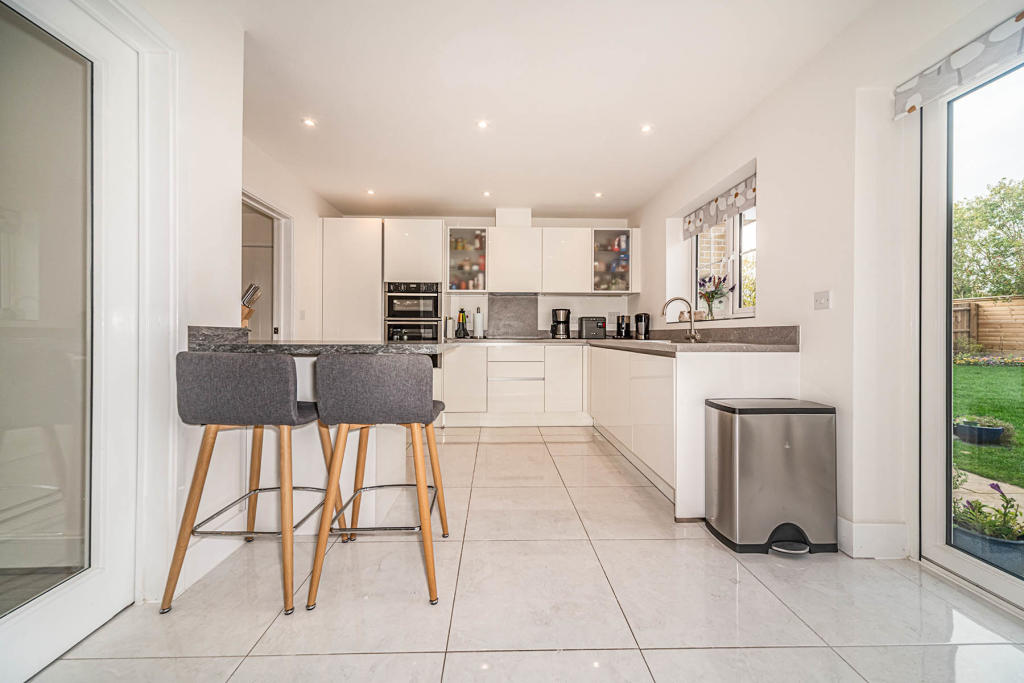Kitchen/Breakfast