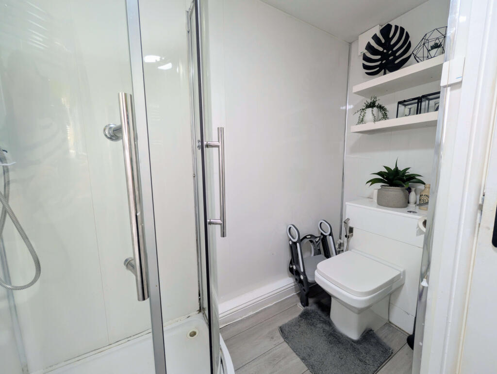 DOWNSTAIRS SHOWER ROOM
