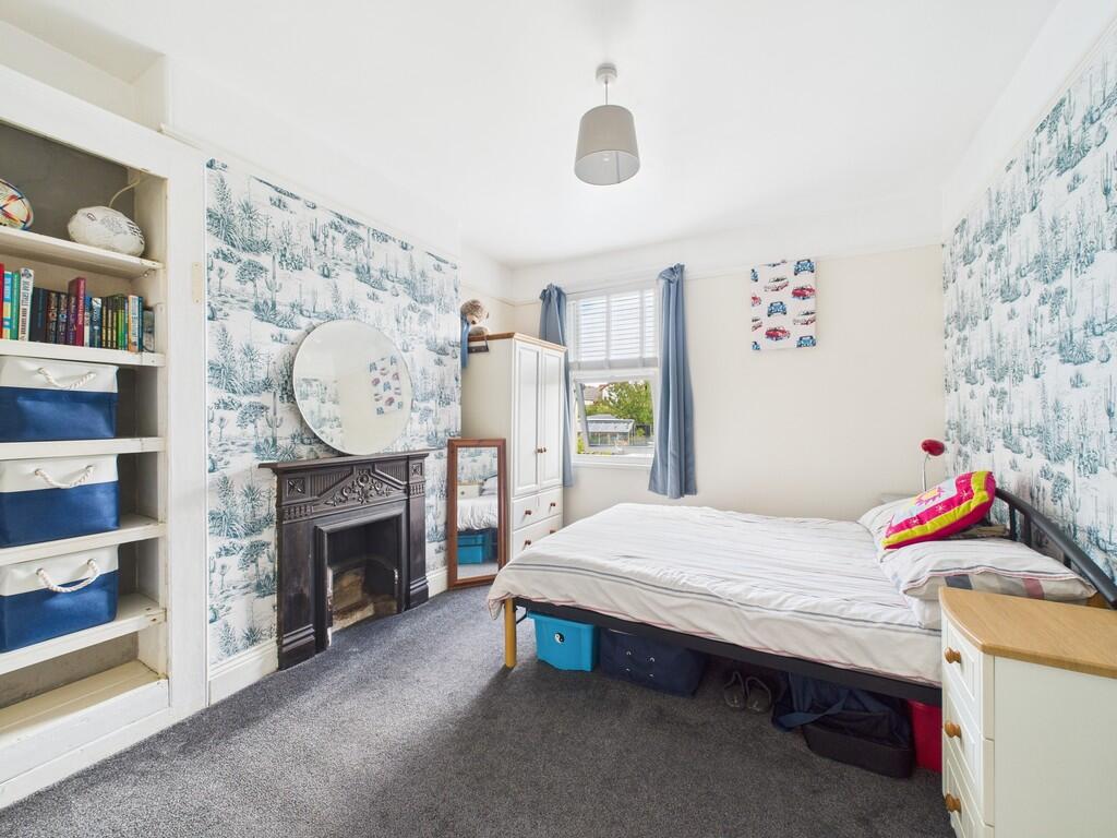 CAM02089G0-PR0561...