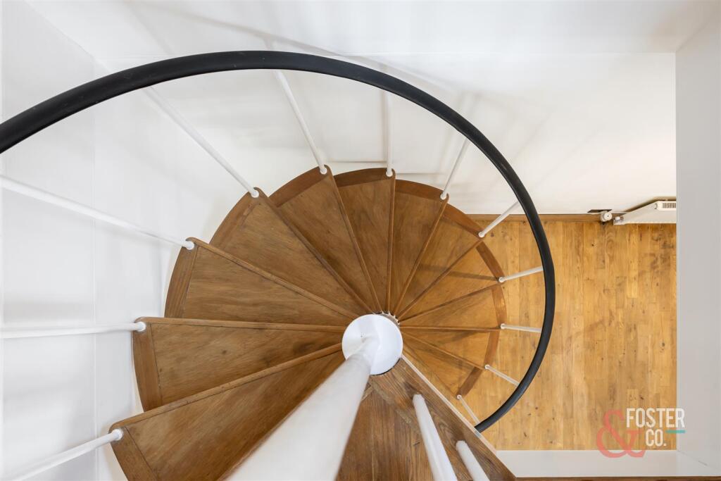 Upper Gardner Street_24-005.jpg