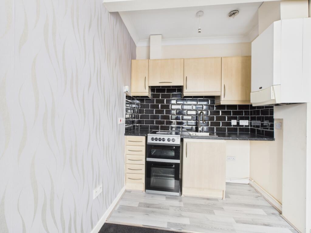 flat 4 366 Ormskirk rd 3