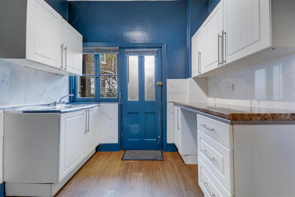 10-bb7581699-JJ-WT-1 Victoria Rd-46.jpg