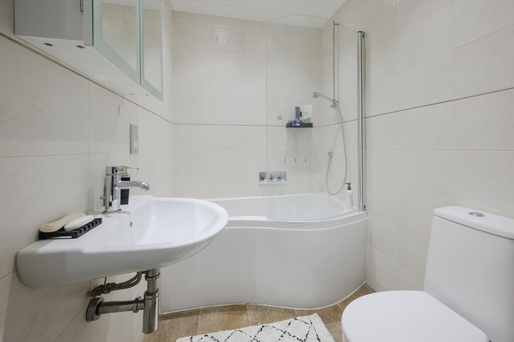 Ensuite Bathroom