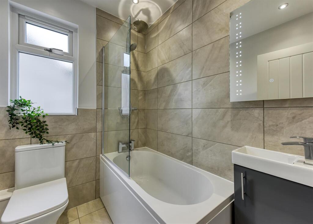 100 Jeffcock Road-Bathroom 2.jpg