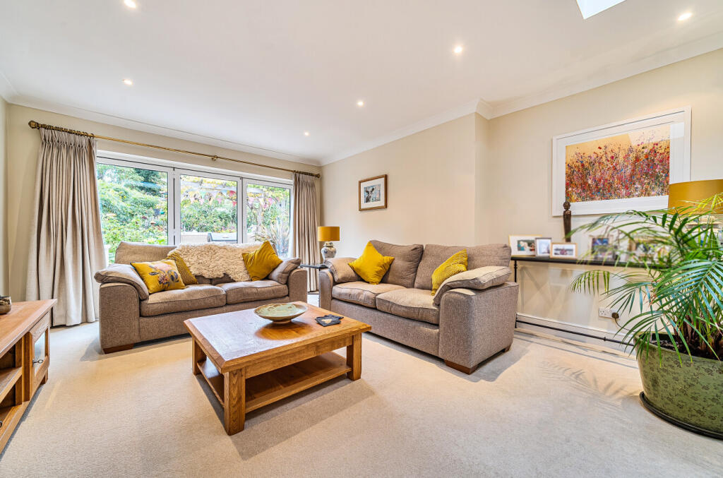 1369219-19-68efbf...