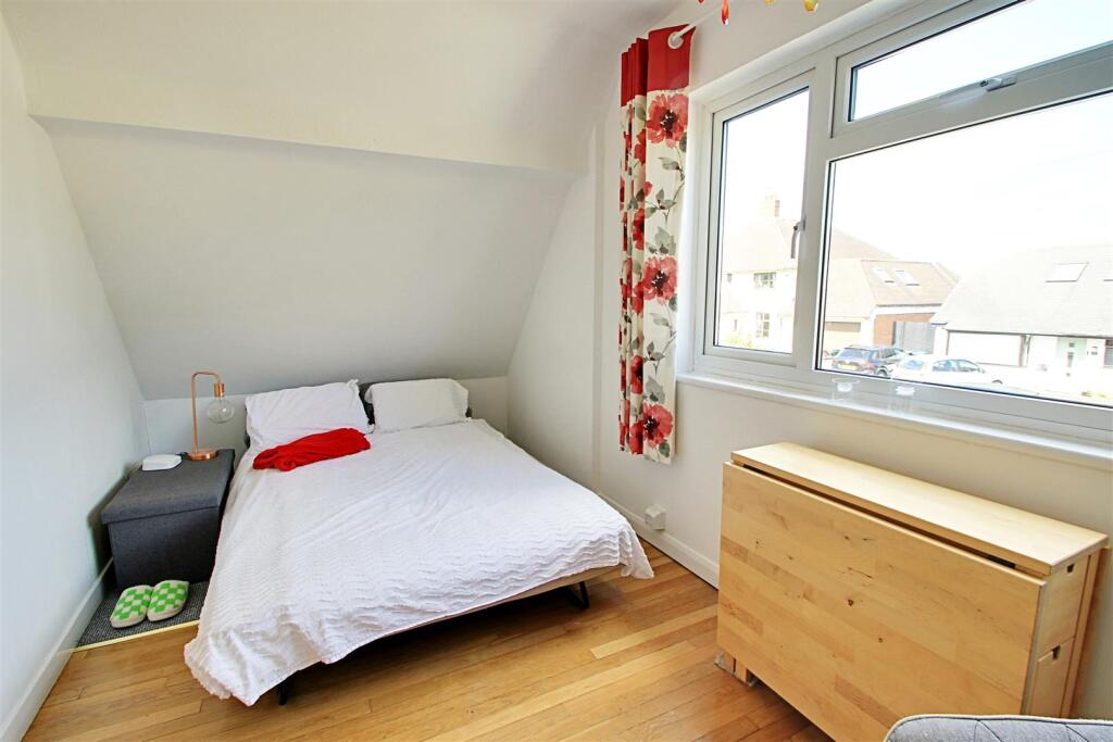Bedroom 3.jpg