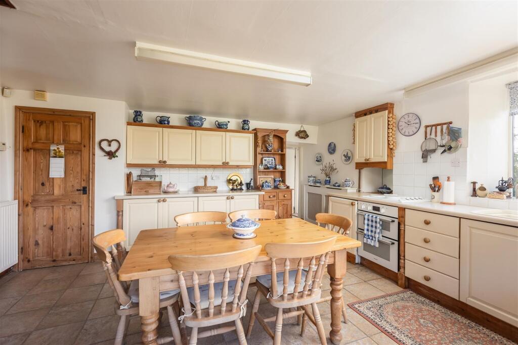 Church Lane 2 Kitchen-4.jpg