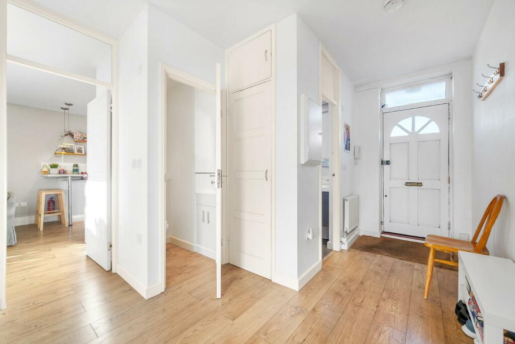 Hall.jpg