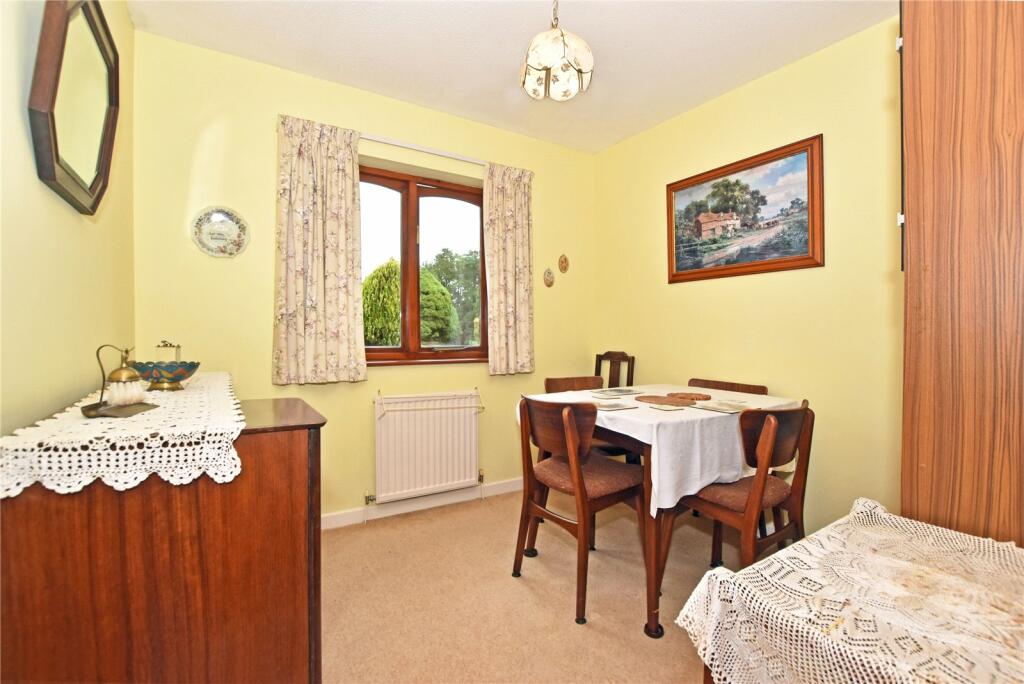 Bed 3/Dining Room