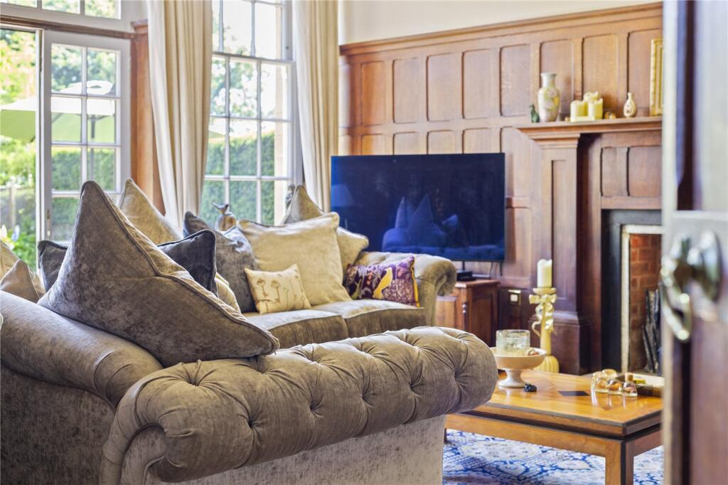 Elegant Spaces