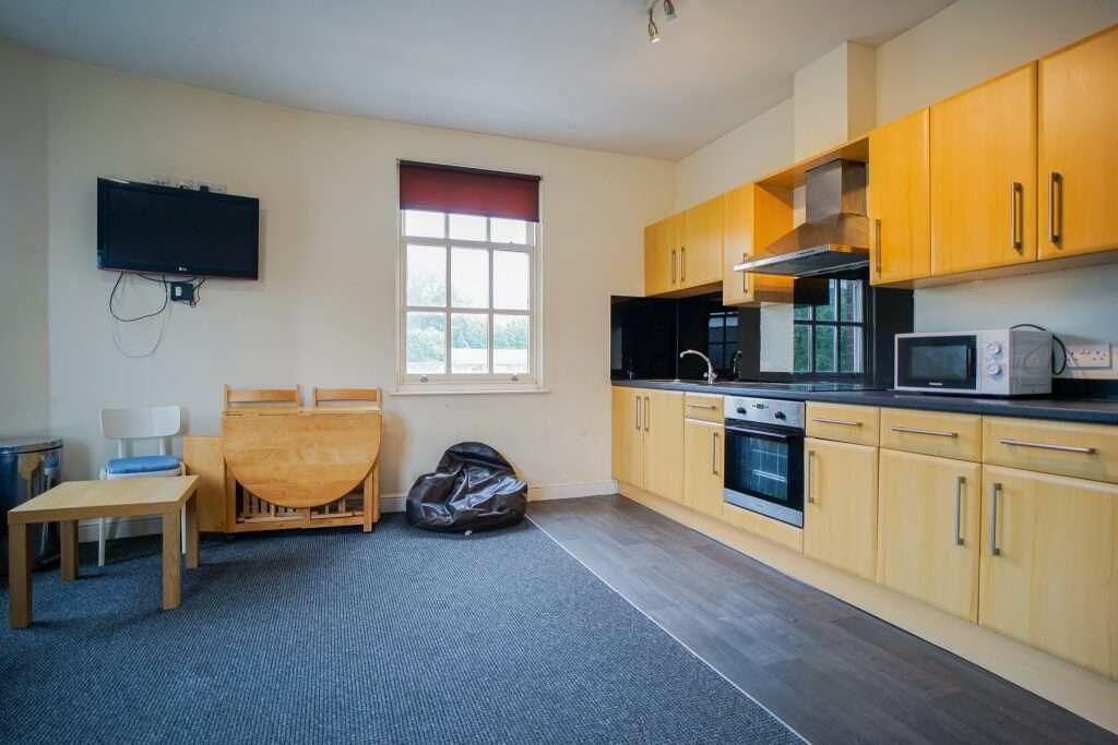 Flat_2_498_Glossop_Road