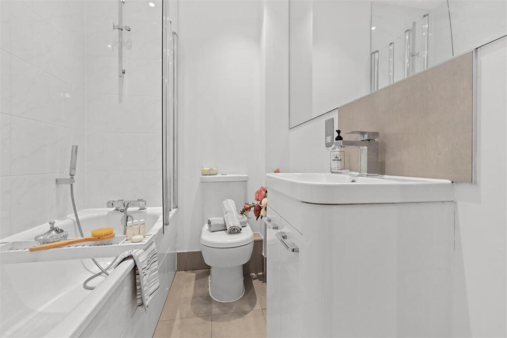 Main Bathroom