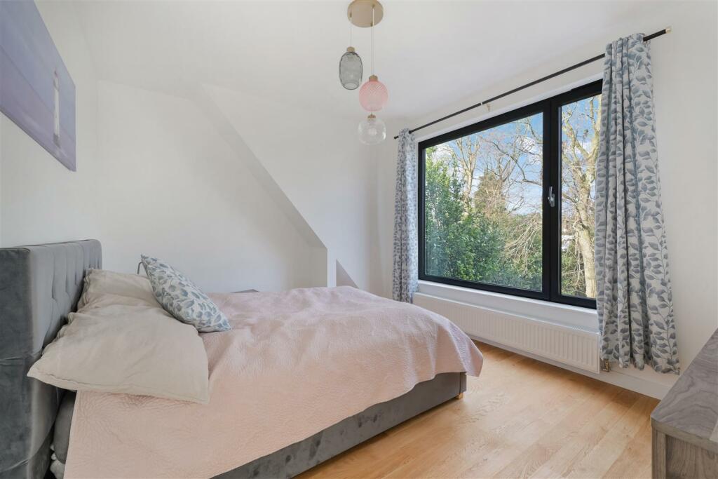 THORNFIELD ROAD, 7 (20 FROM 34)-3.jpg