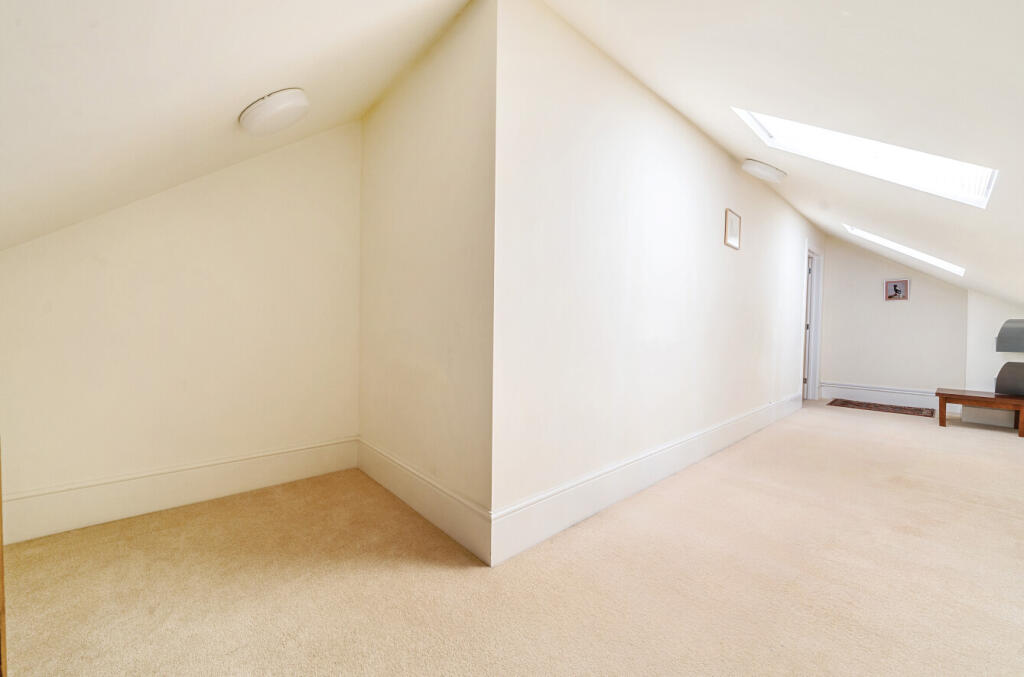 Bedroom 3/Study