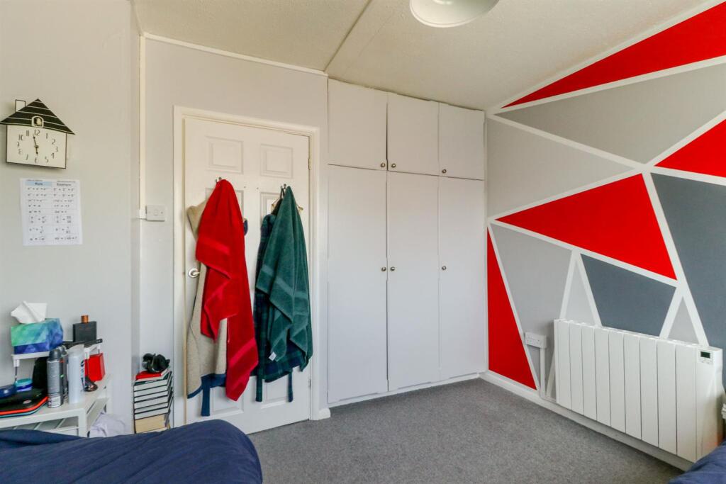 56 Bridle Close-22.jpg