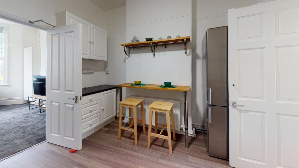 597-Gloucester-Road-Kitchen(2)