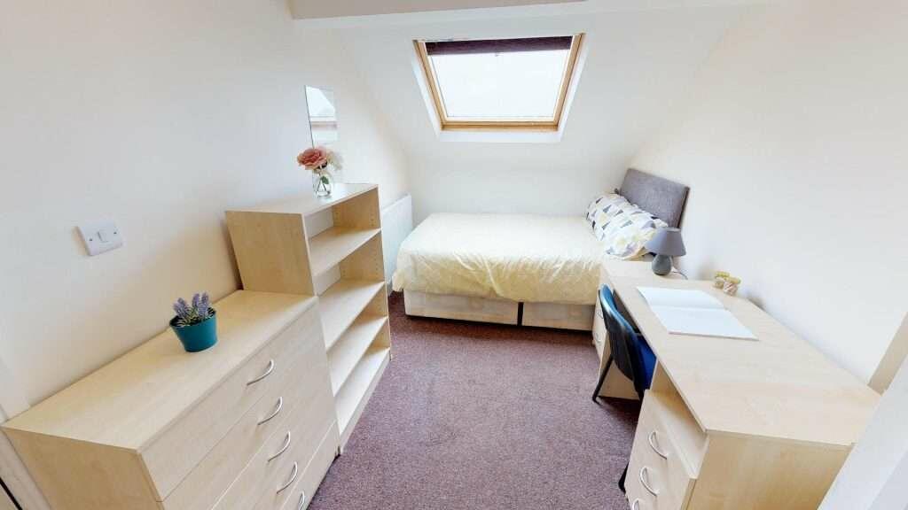 7_Hoole_Road