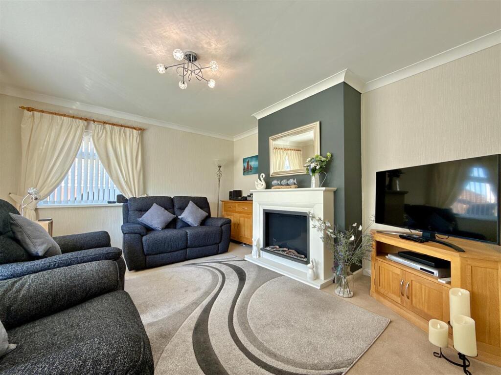 Lounge From Door.JPG