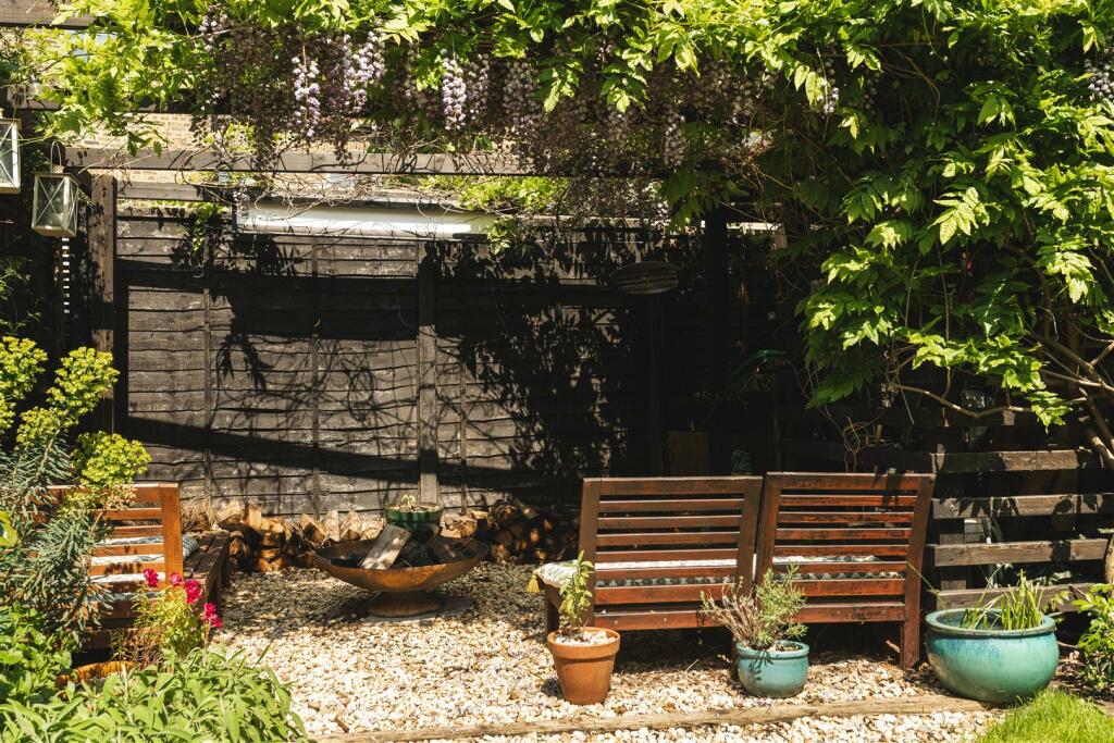 6a Median Road-6.jpg