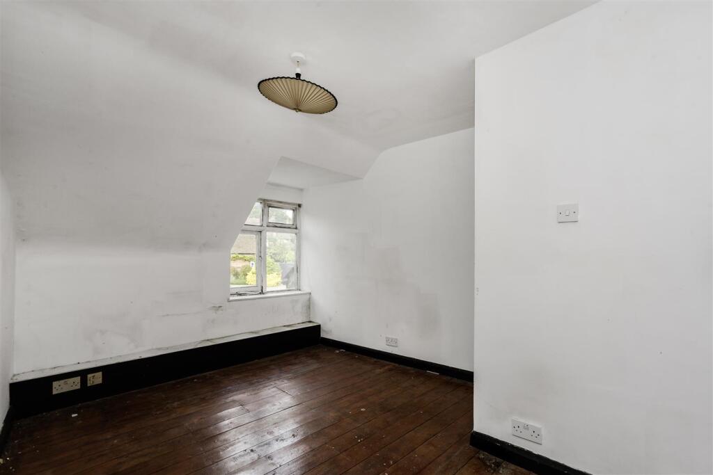 Davidson Frost-Wellings, DFW, Little Common, Stanm