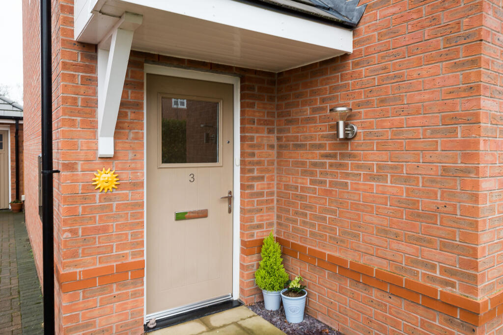 Maes Cwyfan, Rhyl, LL18