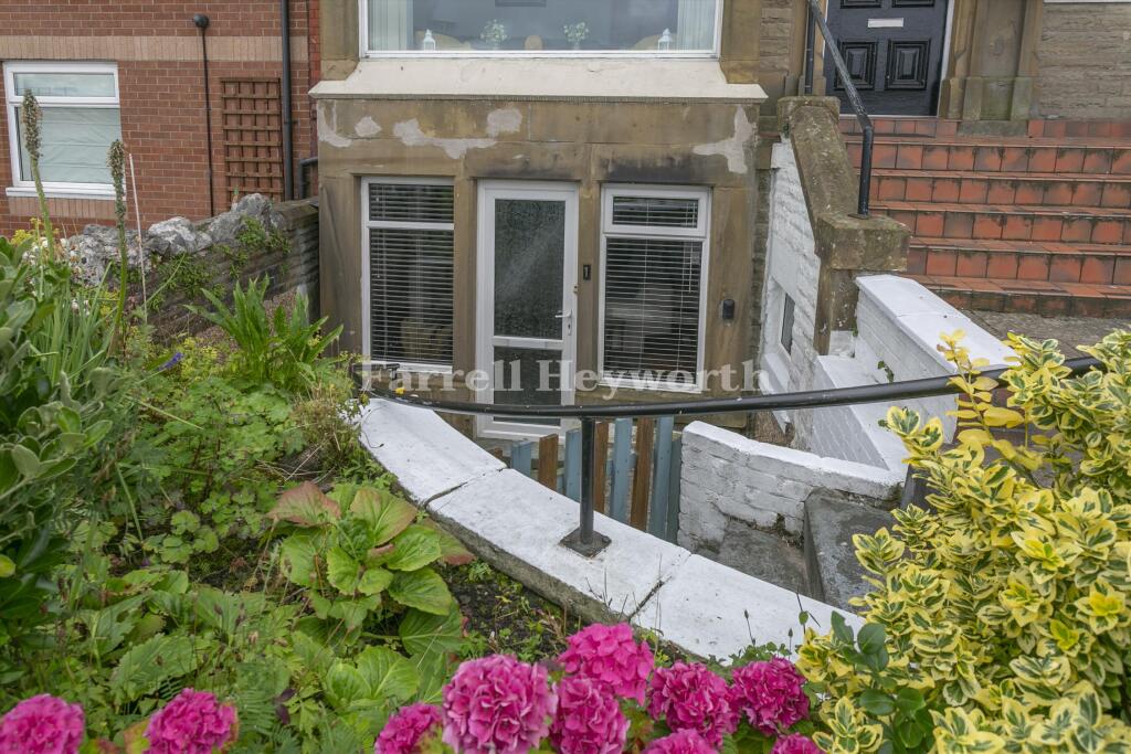 Front view 2